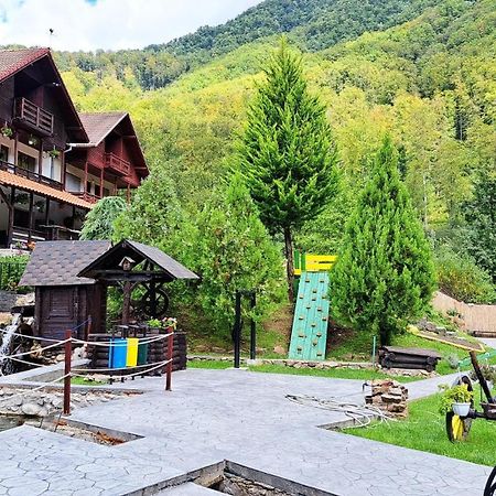 Hanul Vanatorului Gureni Bagian luar foto