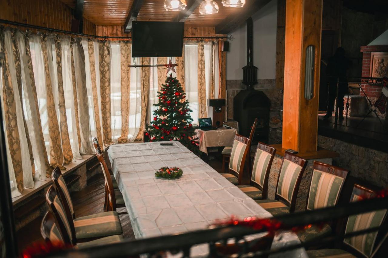 Hanul Vanatorului Gureni Bagian luar foto