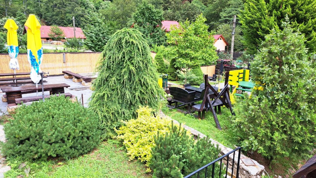 Hanul Vanatorului Gureni Bagian luar foto