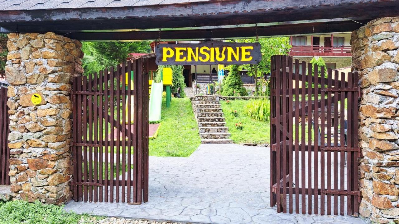 Hanul Vanatorului Gureni Bagian luar foto